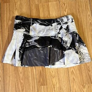 Lululemon hit your stride skirt